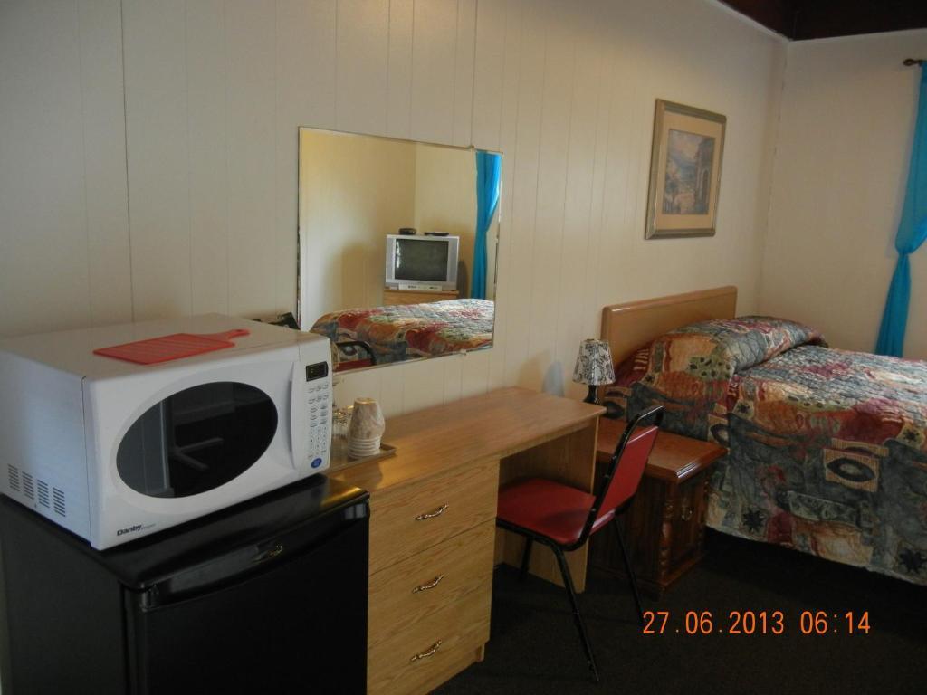 Holiday House Motel เพนทิกตัน ห้อง รูปภาพ